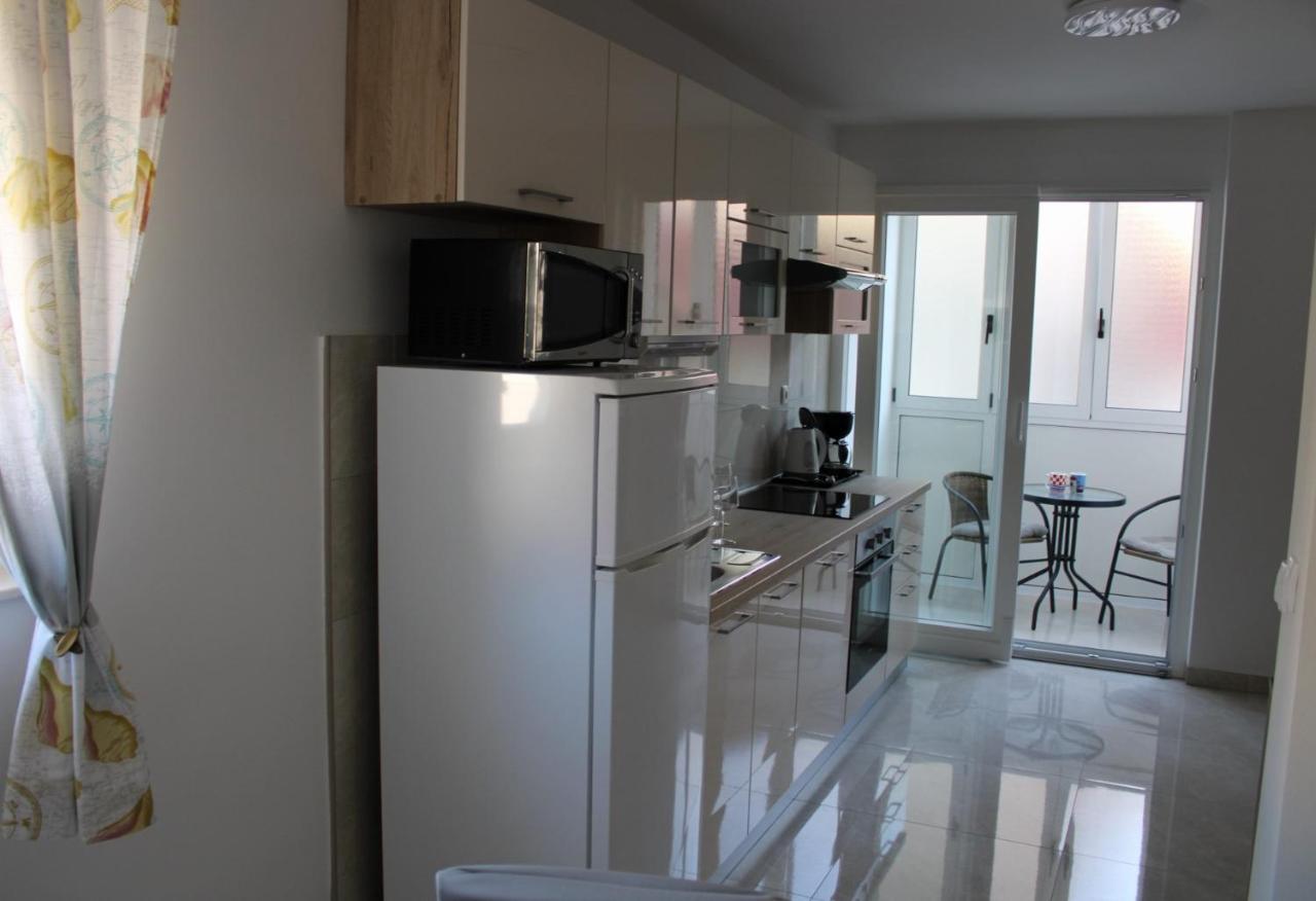 Charming Old Town Apartment Sibenik Exterior photo